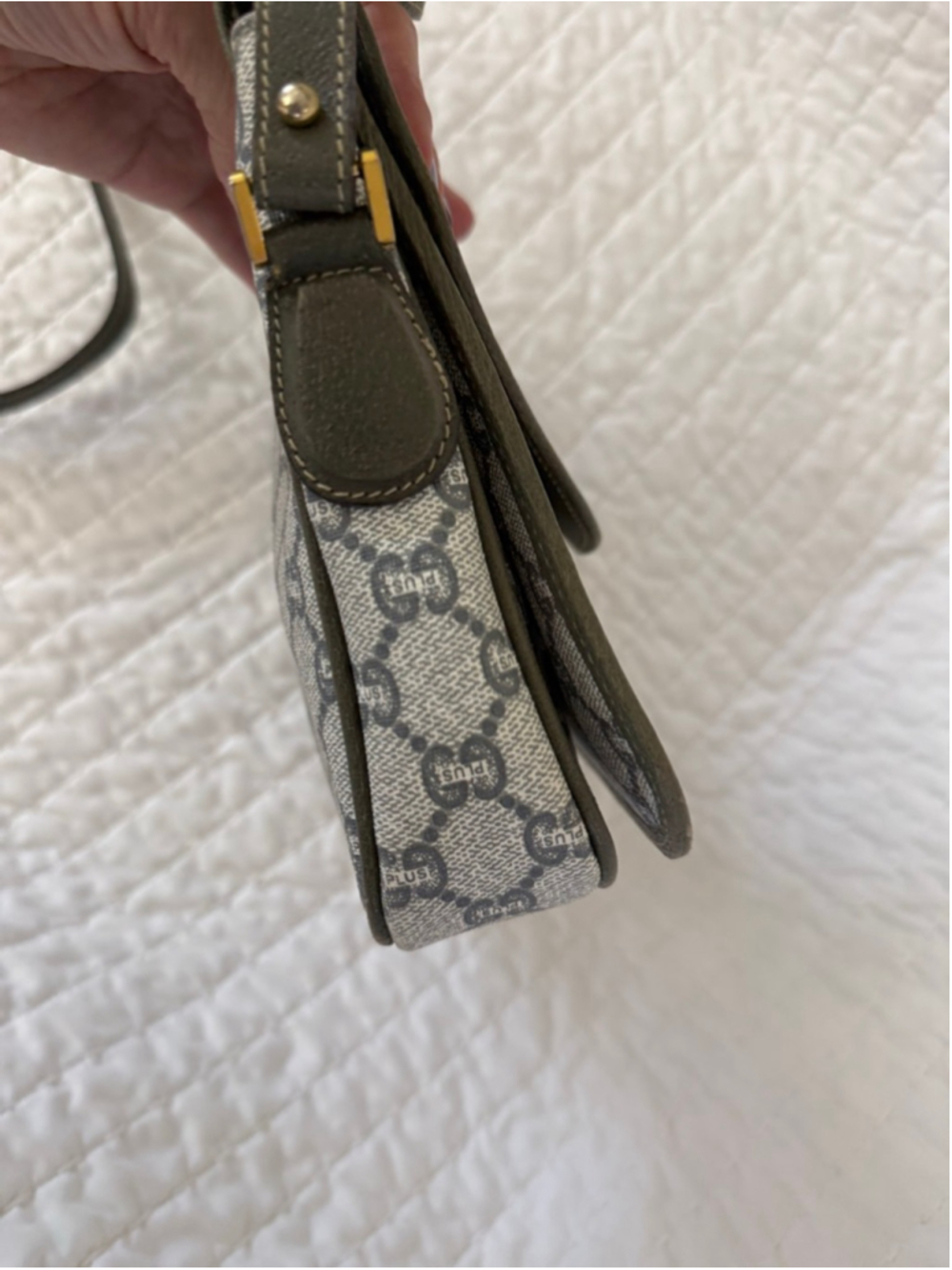 Gucci Plus Crossbody Bag in Gray and Green, a piece of Gucci history. - Picture 6 of 16